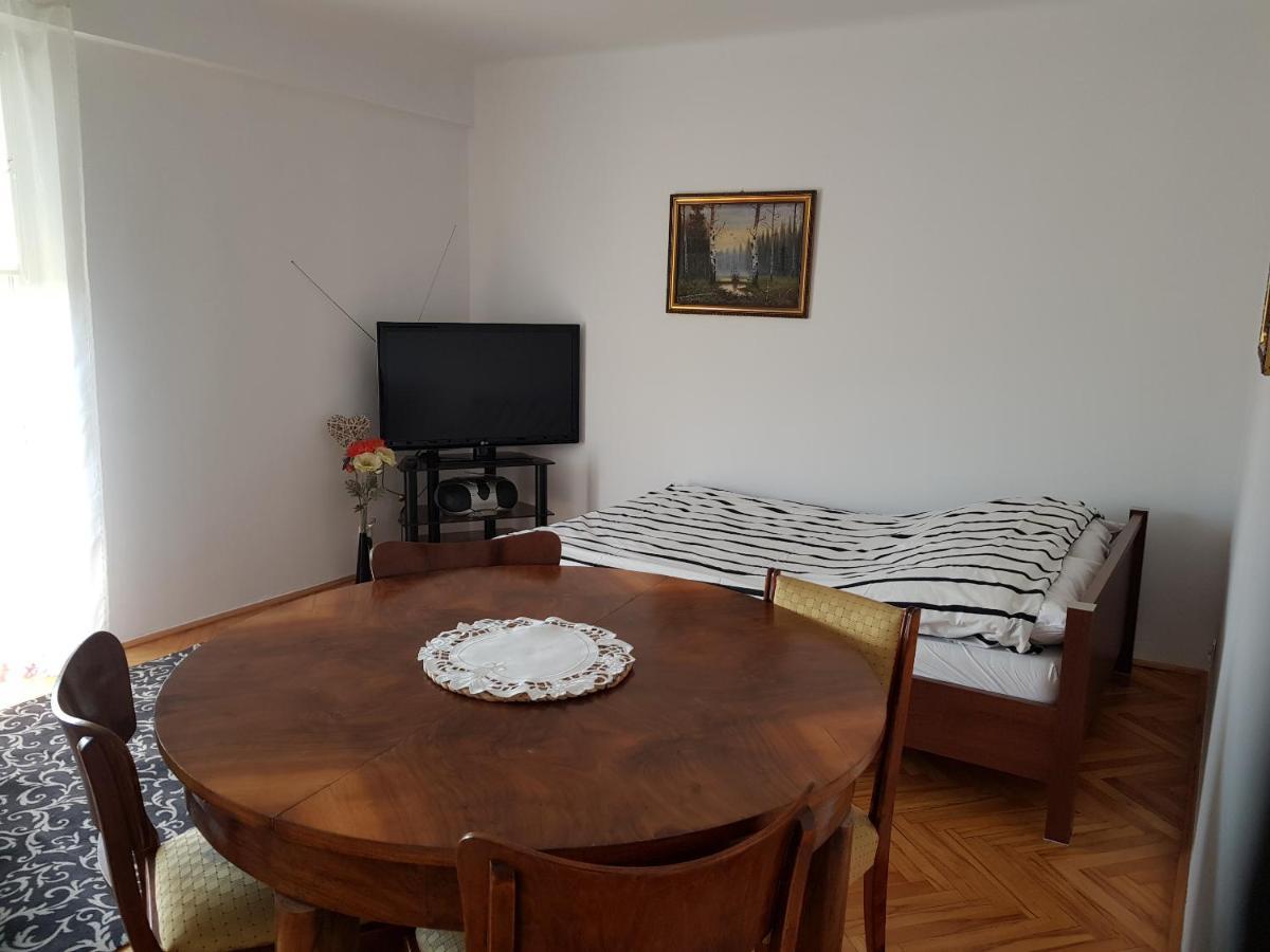 Mieszkanie W Centrum Krakowa Luaran gambar